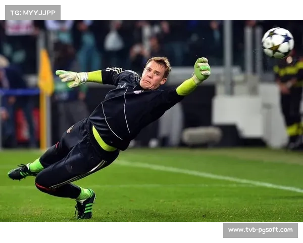 拜仁vs美因茨现门神对决，诺伊尔扑救后巴茨连续化解凯恩攻门